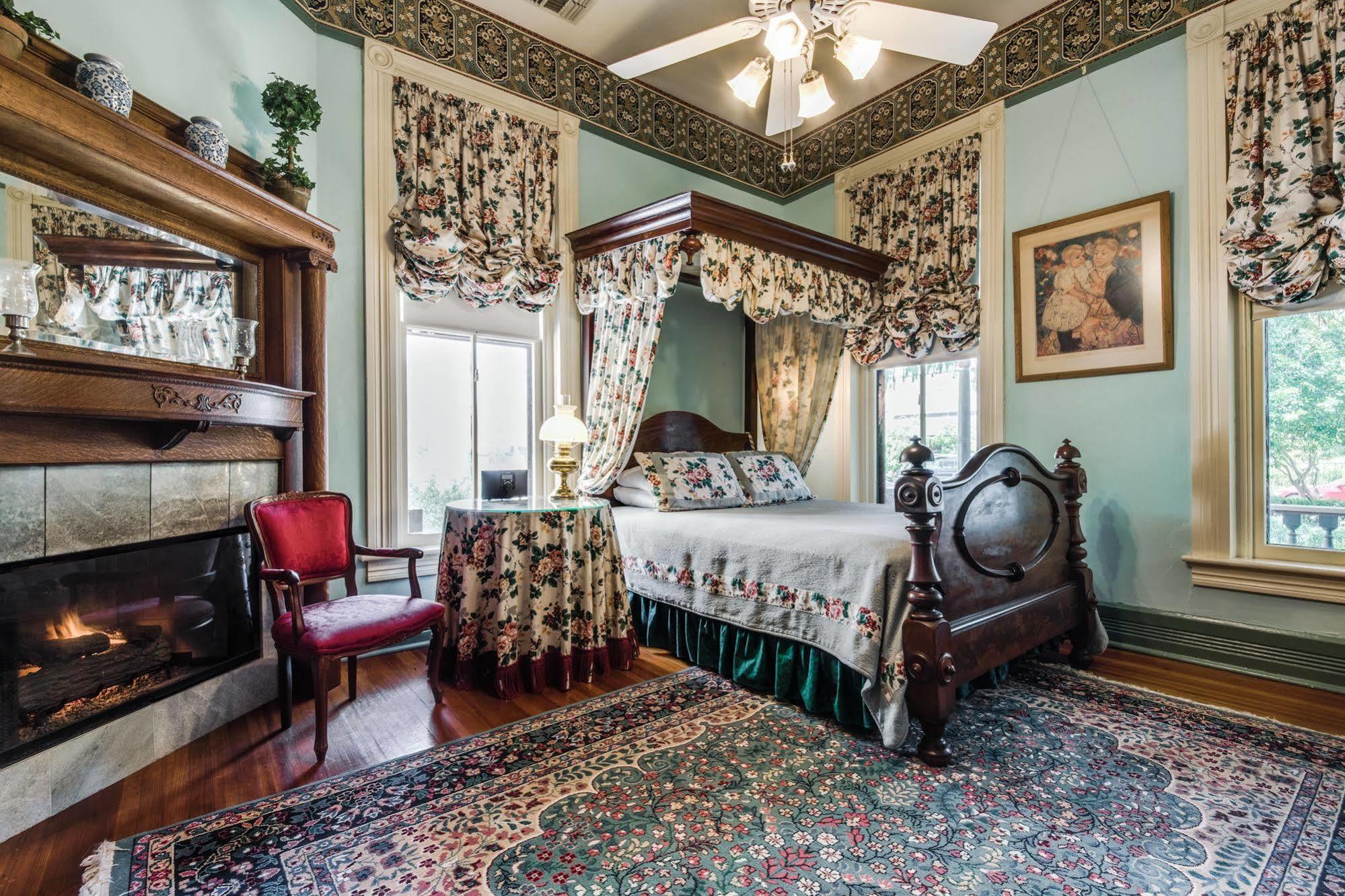 Noble Inns Сан-Антонио Экстерьер фото